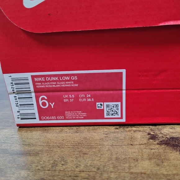 Nike Dunk Low Pink Velvet White DO6485-600 GS Size 6 / 7.5W